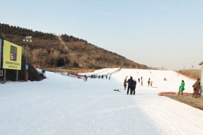 租大巴考斯特去万龙八易滑雪场费用,带司机接送价格